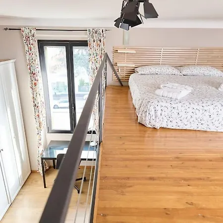 Modern - Near Isola Distric And Apartament *