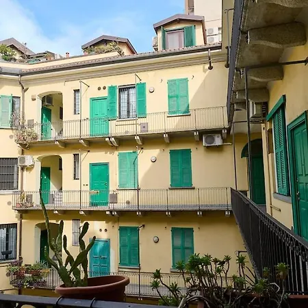 Modern - Near Isola Distric And